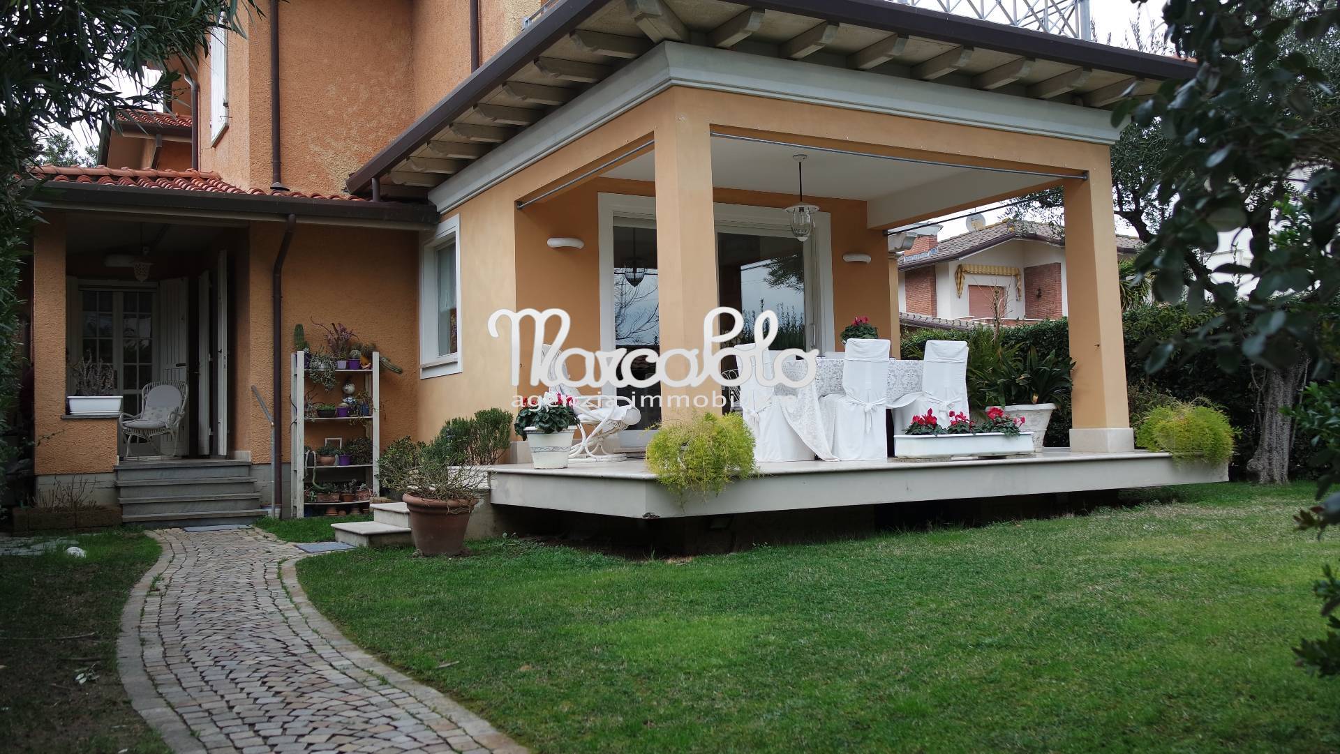  forte-dei-marmi affitto quart: centro agenzia-immobiliare-marco-polo