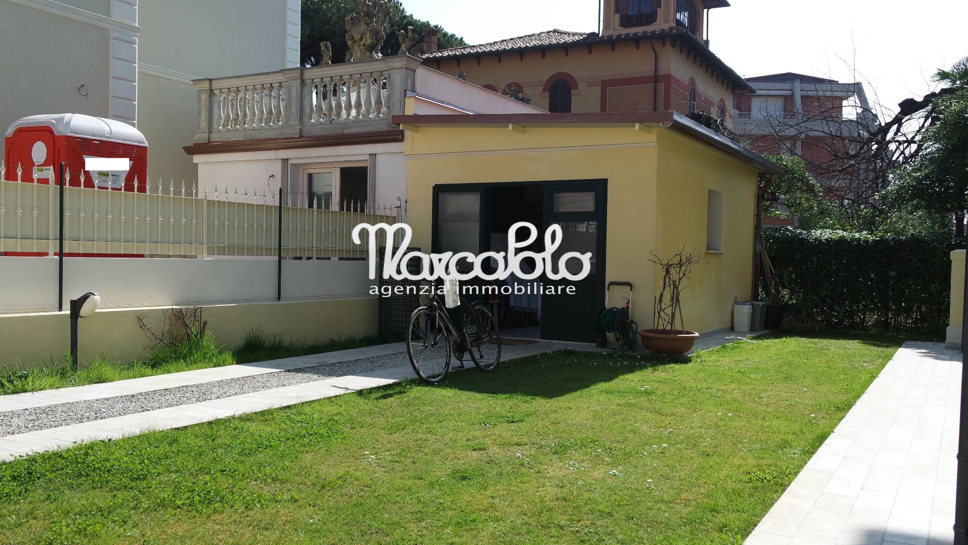 Appartamento CAMAIORE affitto  Lido di Camaiore  Agenzia Immobiliare Marco Polo