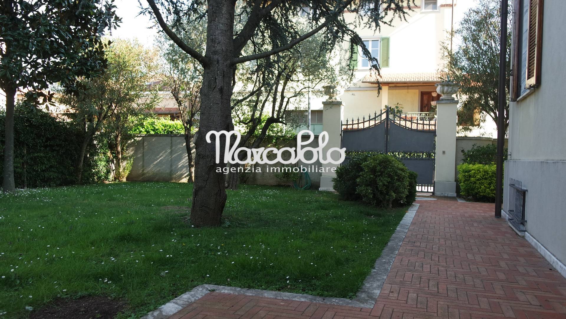 Villa PIETRASANTA vendita    Agenzia Immobiliare Marco Polo