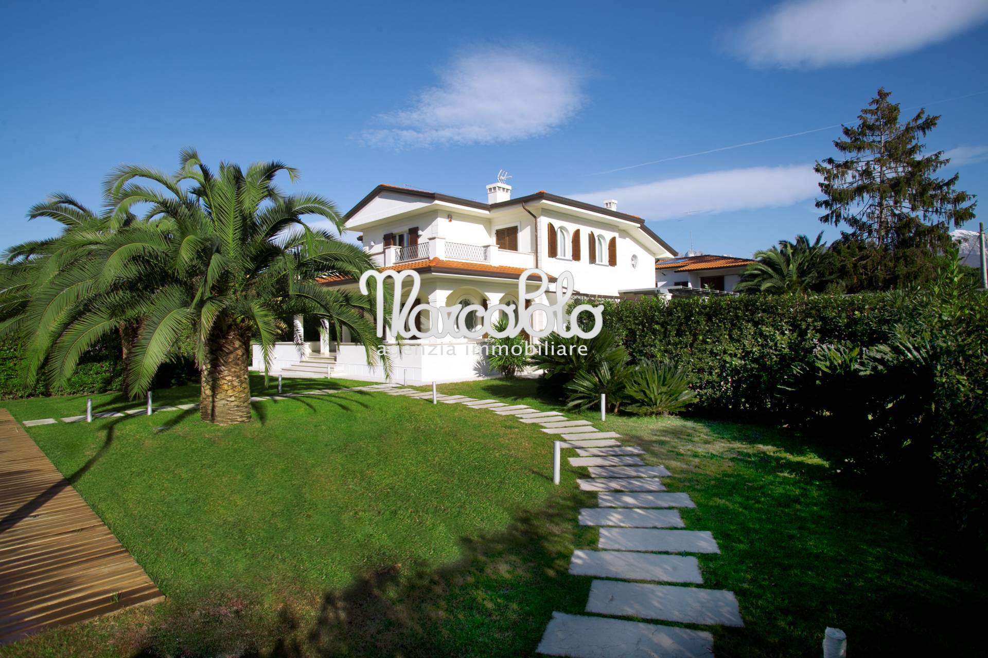 Villa FORTE DEI MARMI affitto  Centro  Agenzia Immobiliare Marco Polo