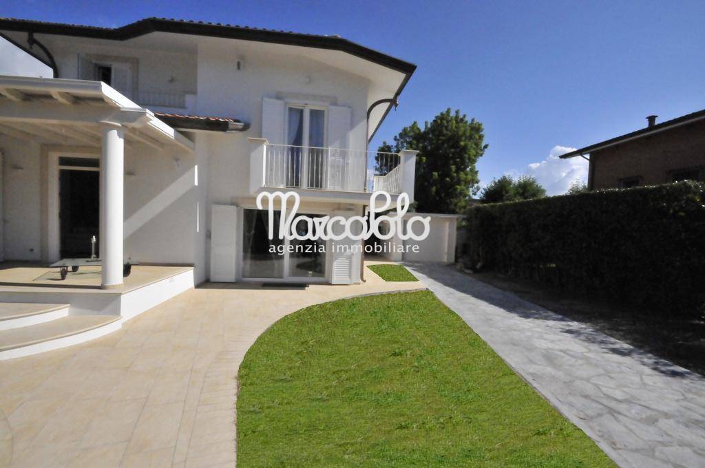 Villa FORTE DEI MARMI affitto  Centro  Agenzia Immobiliare Marco Polo