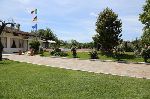 Villa in vendita a Forte Dei Marmi (LU)