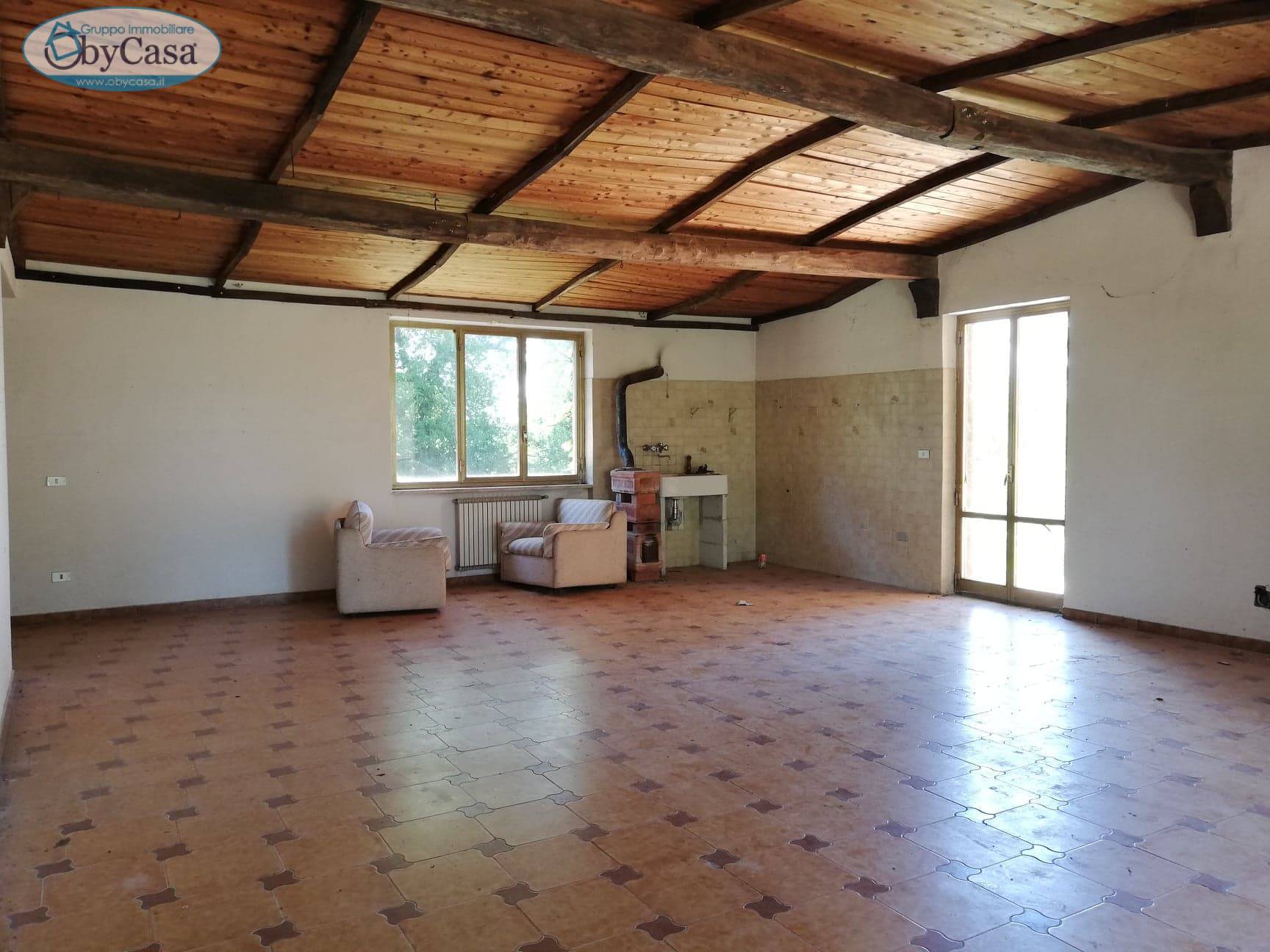 Villa Unifamiliare - Indipendente ORIOLO ROMANO vendita    Agenzia OBYCASA di Oriolo Romano