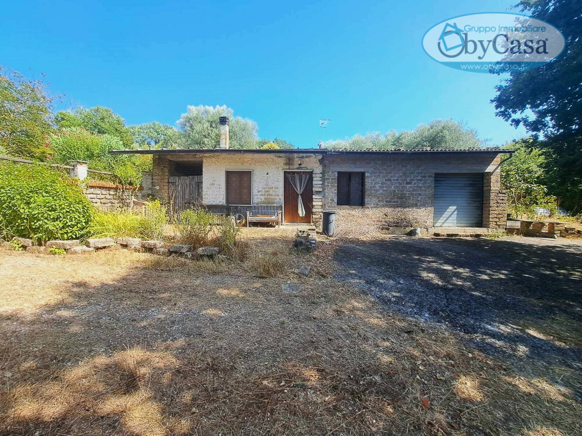 Casa indipendente in vendita a Barbarano Romano (VT)