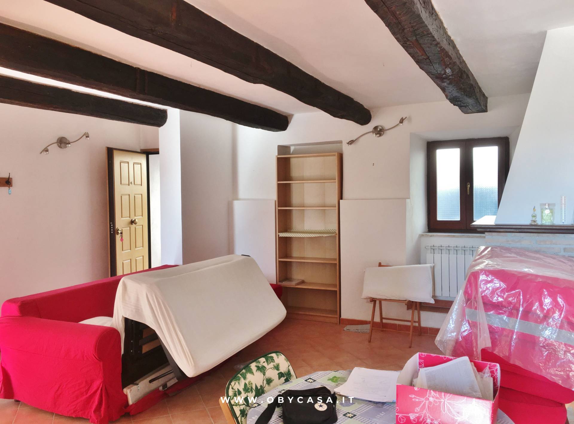 Casa indipendente in affitto a Oriolo Romano (VT)