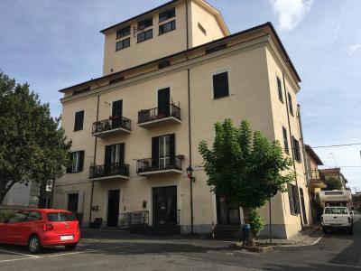 Appartamento 4 locali in Vendita a Canale Monterano