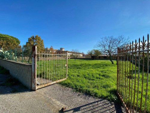 Terreno edificabile in vendita a Vigna Di Valle, Bracciano (RM)