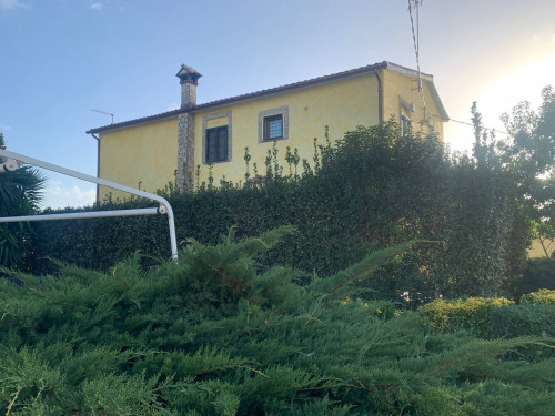 Casa indipendente in vendita a Valcanneto, Cerveteri (RM)