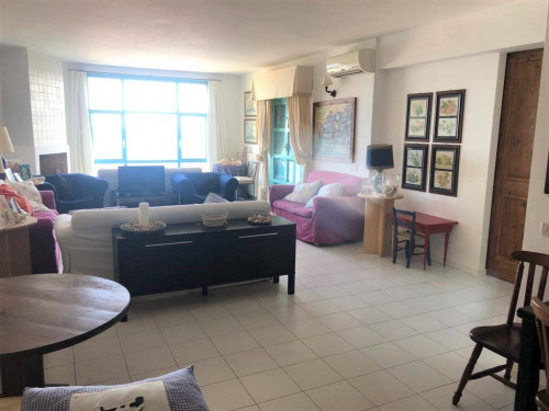 Appartamento 5 locali in affitto