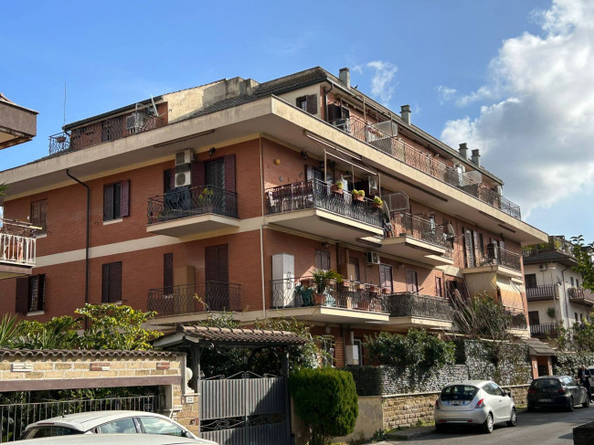 Appartamento in vendita a Anagnina, Roma (RM)