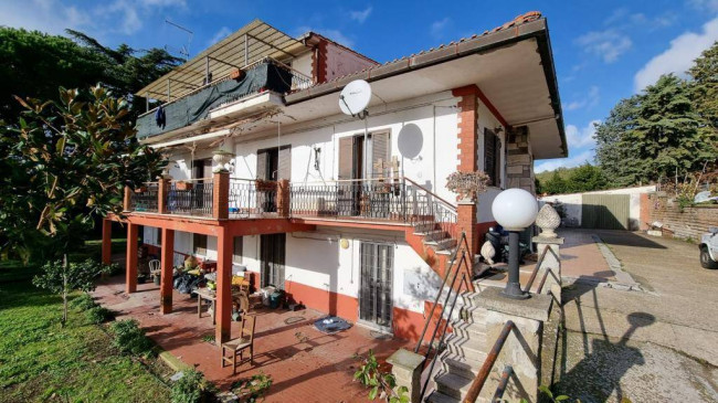 Casa indipendente in vendita a Trevignano Romano (RM)