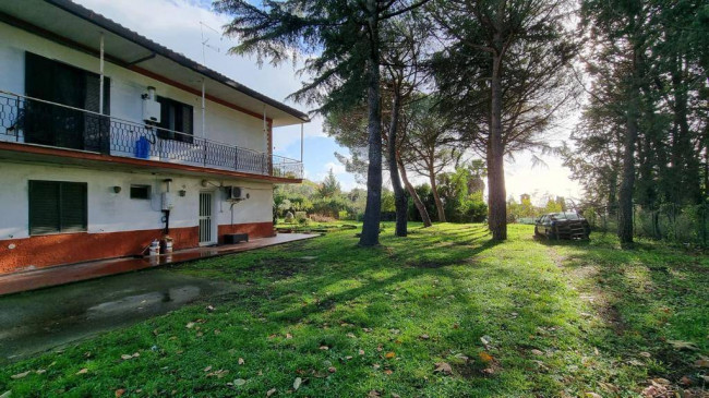 Casa indipendente in vendita a Trevignano Romano (RM)