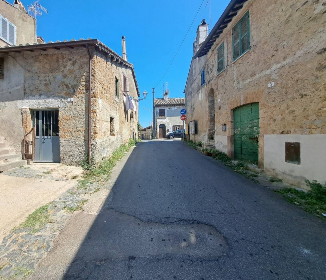 Appartamento in vendita a Oriolo Romano (VT)