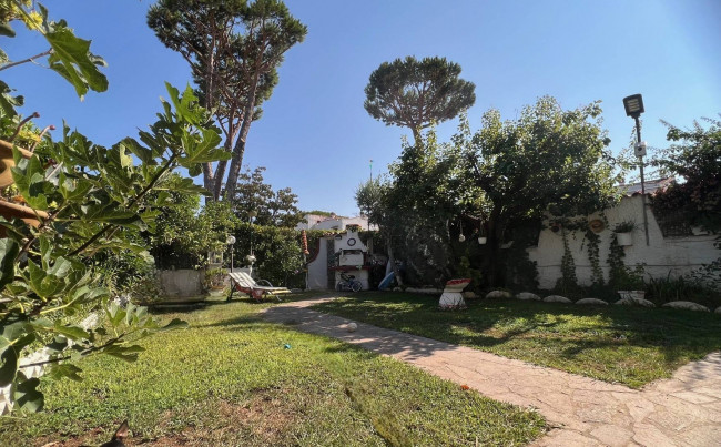 Villa in vendita a Cerenova, Cerveteri (RM)