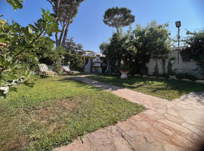 Villa in vendita a Cerenova, Cerveteri (RM)