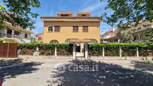 Casa indipendente in vendita a Santa Severa, Santa Marinella (RM)