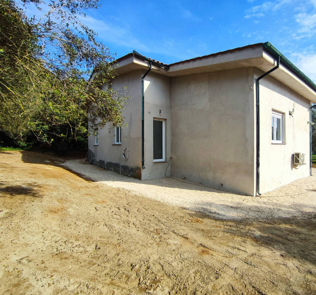 Villa in vendita a Manziana (RM)