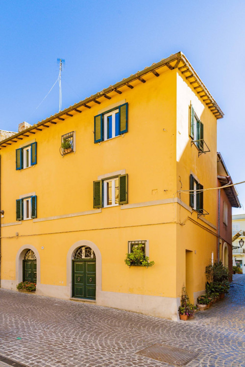 Appartamento in vendita