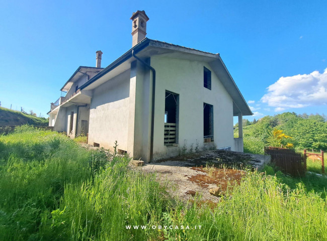 porzione di bifamiliare in vendita
