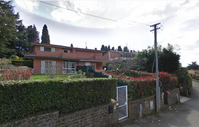 Villa Trifamiliare in vendita