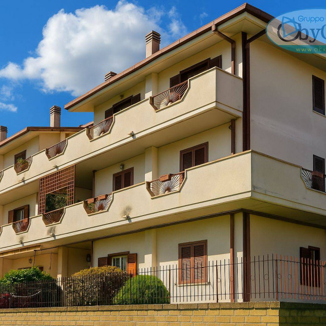 Magazzino in affitto