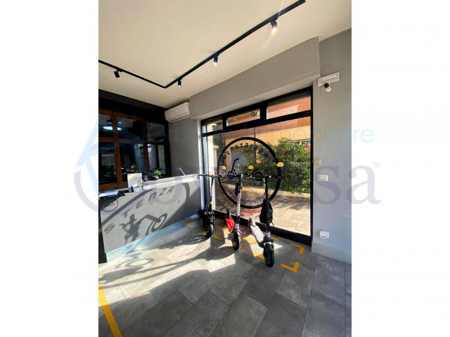 Attività commerciale in vendita