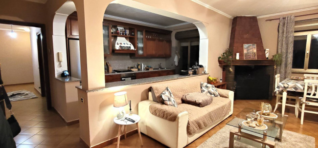 Appartamento 4 locali in vendita