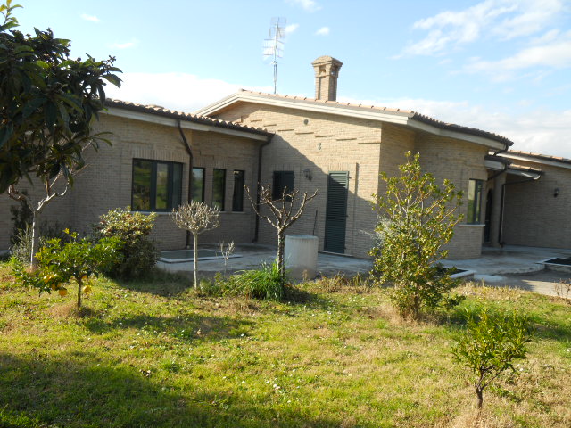 Villa MONTEPRANDONE vendita    Casa Broker di Maravalle Nevio Luciano