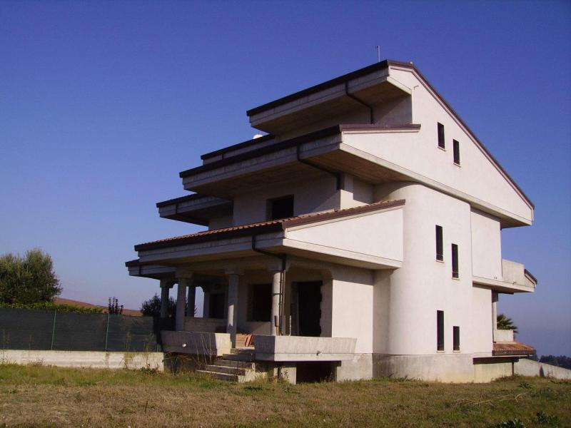 Villa COLONNELLA vendita    Casa Broker di Maravalle Nevio Luciano