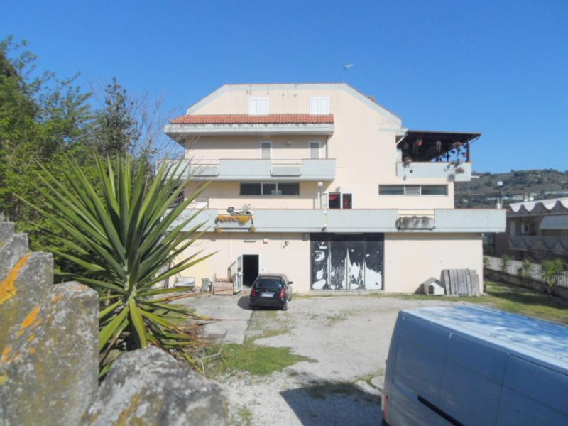  san benedetto del tronto vendita quart: collinare casa broker di maravalle nevio luciano