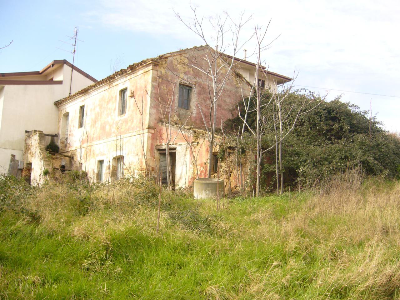 rustico casale in Contrada San Martino a Colonnella