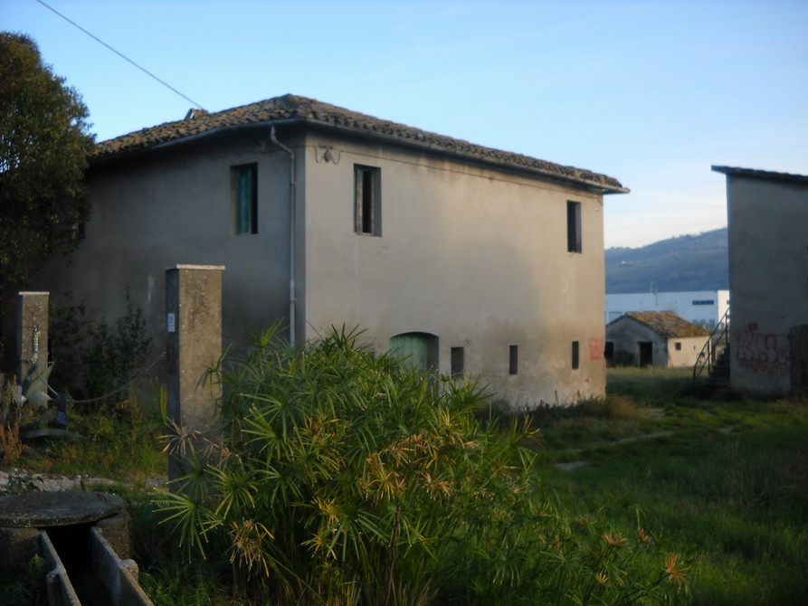 Rustico - Cascina SPINETOLI vendita  Pagliare del Tronto  Casa Broker di Maravalle Nevio Luciano