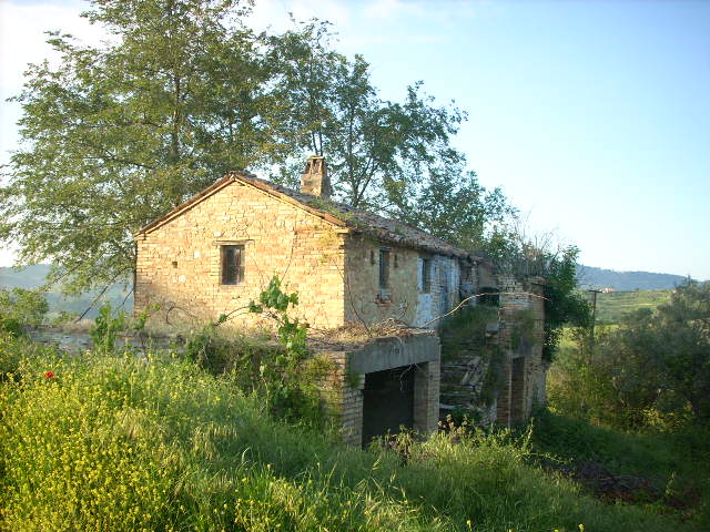 Rustico - Cascina RIPATRANSONE vendita    Casa Broker di Maravalle Nevio Luciano