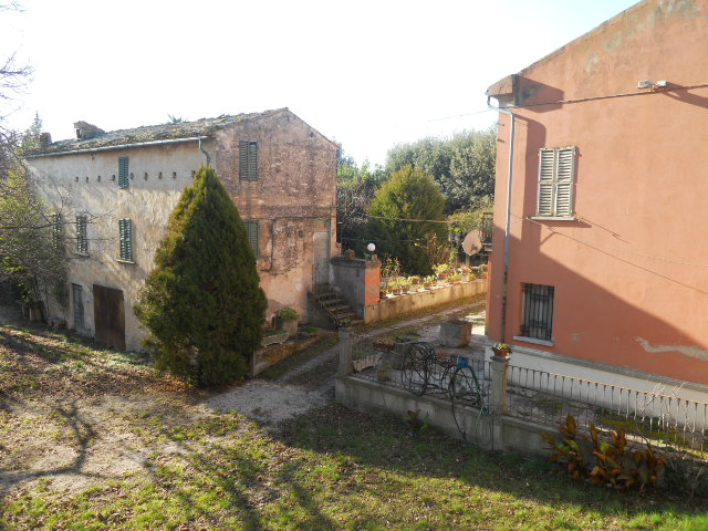 Villa CASTORANO vendita  San Silvestro  Casa Broker di Maravalle Nevio Luciano