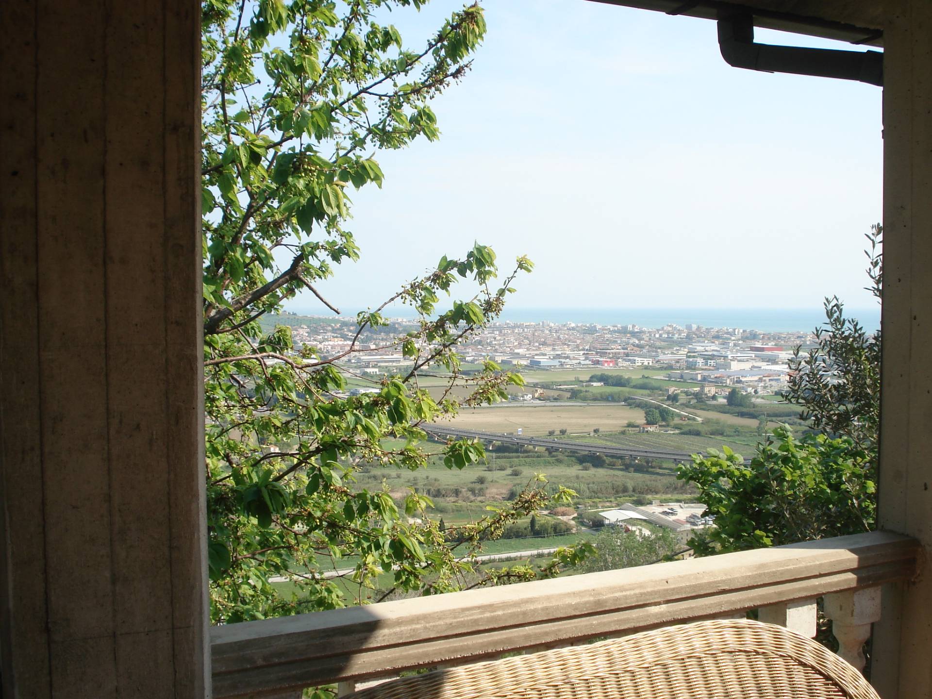  colonnella affitto quart:  casa broker di maravalle nevio luciano