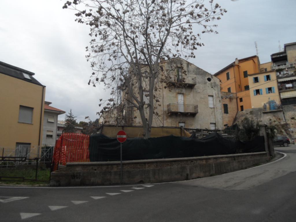 Villa Unifamiliare - Indipendente SAN BENEDETTO DEL TRONTO vendita  Paese Alto  Casa Broker di Maravalle Nevio Luciano