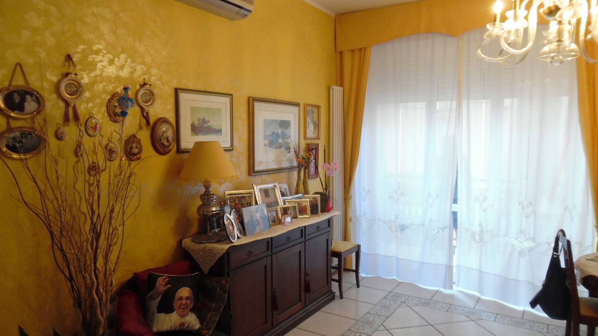 Appartamento SAN BENEDETTO DEL TRONTO vendita  Centro  Casa Broker di Maravalle Nevio Luciano