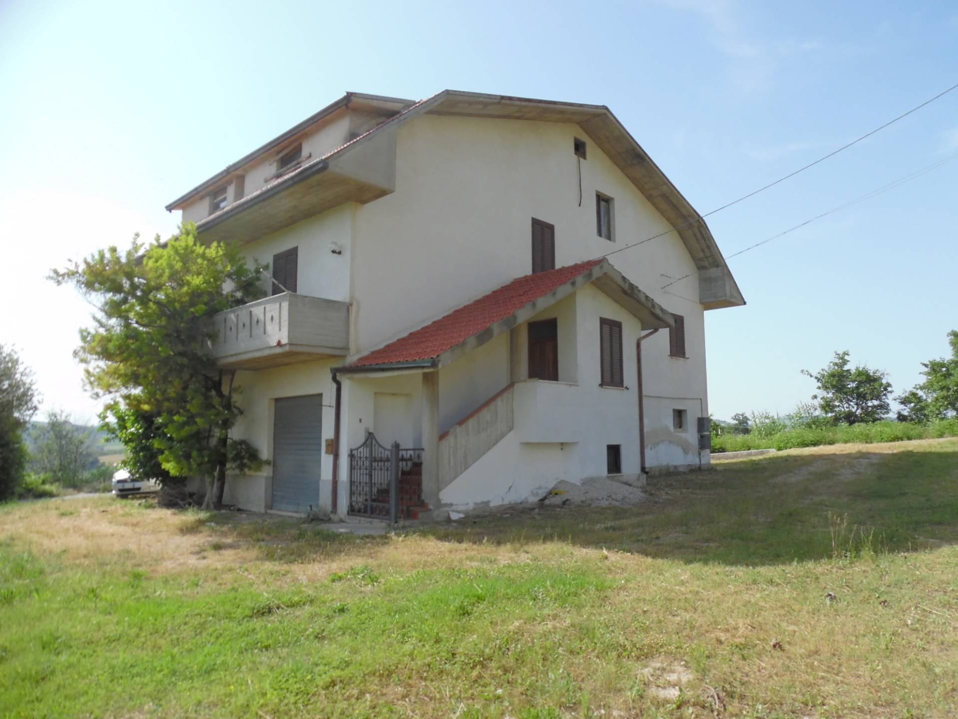 Villa Unifamiliare - Indipendente MONSAMPOLO DEL TRONTO vendita  Monsampolo  Casa Broker di Maravalle Nevio Luciano