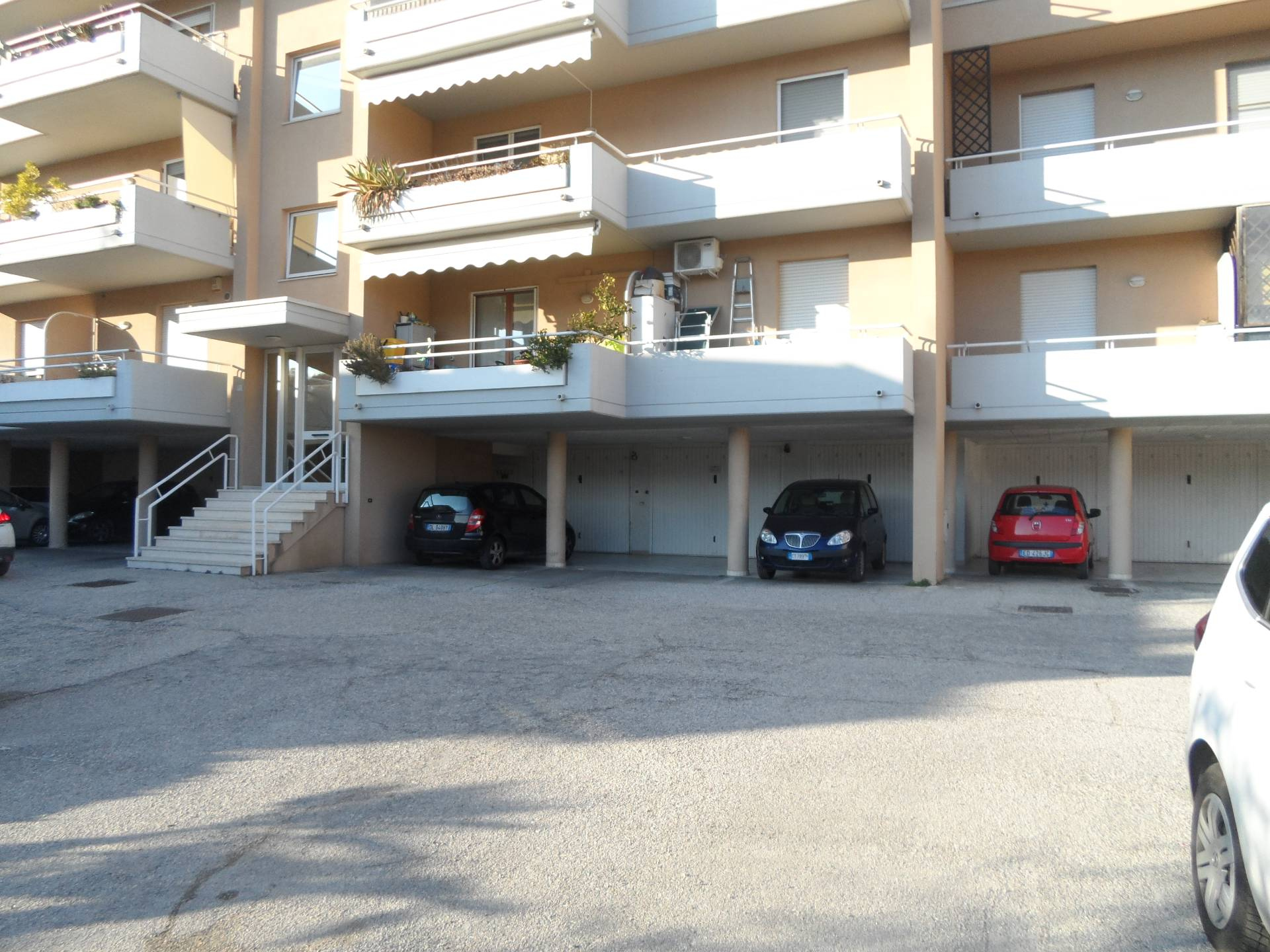 Appartamento SAN BENEDETTO DEL TRONTO vendita  Ponte Rotto  Casa Broker di Maravalle Nevio Luciano