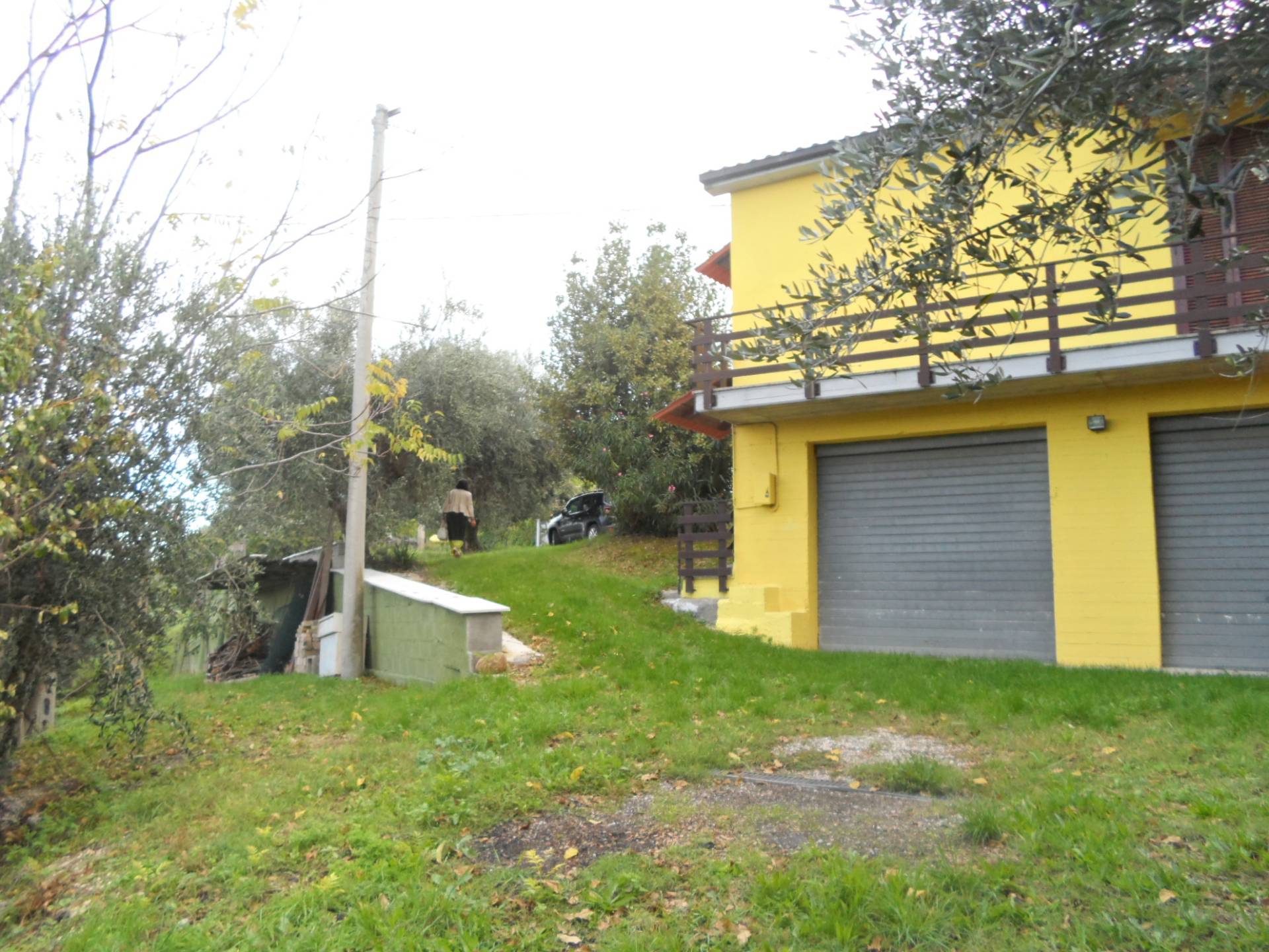 Casa indipendente in vendita a Castorano (AP)