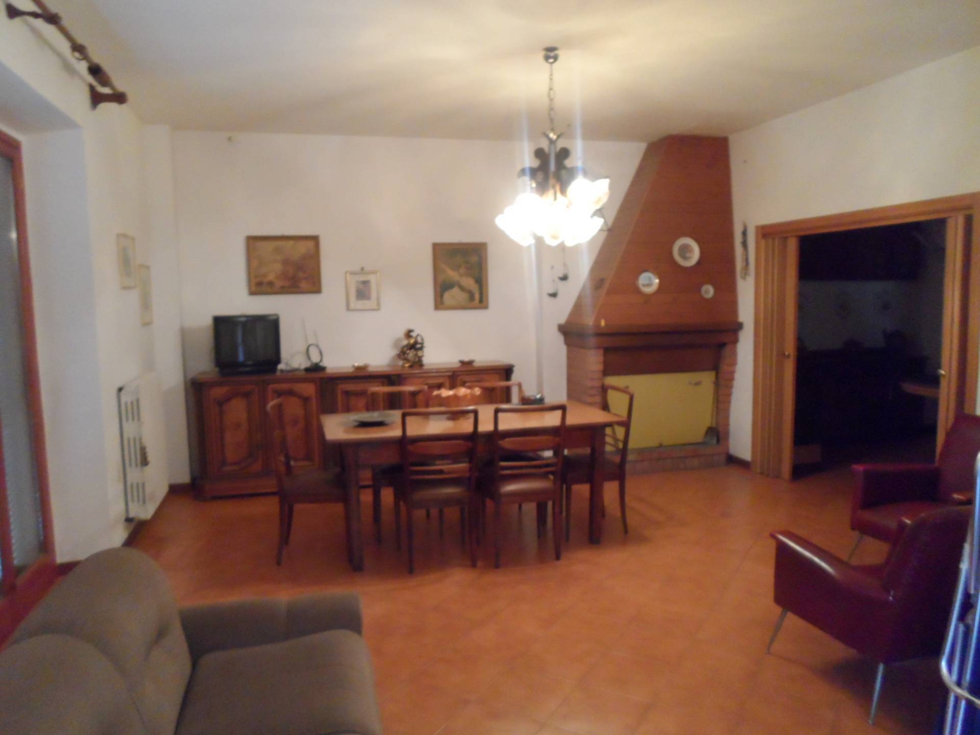 Casa indipendente in vendita a Castorano (AP)