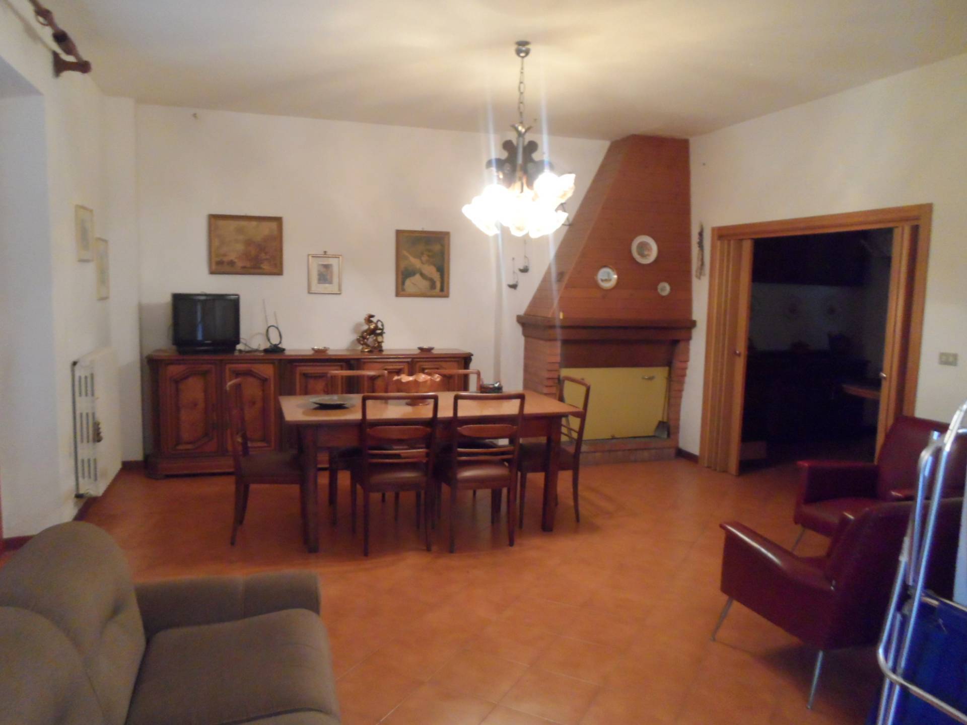 Casa indipendente in vendita a Castorano (AP)
