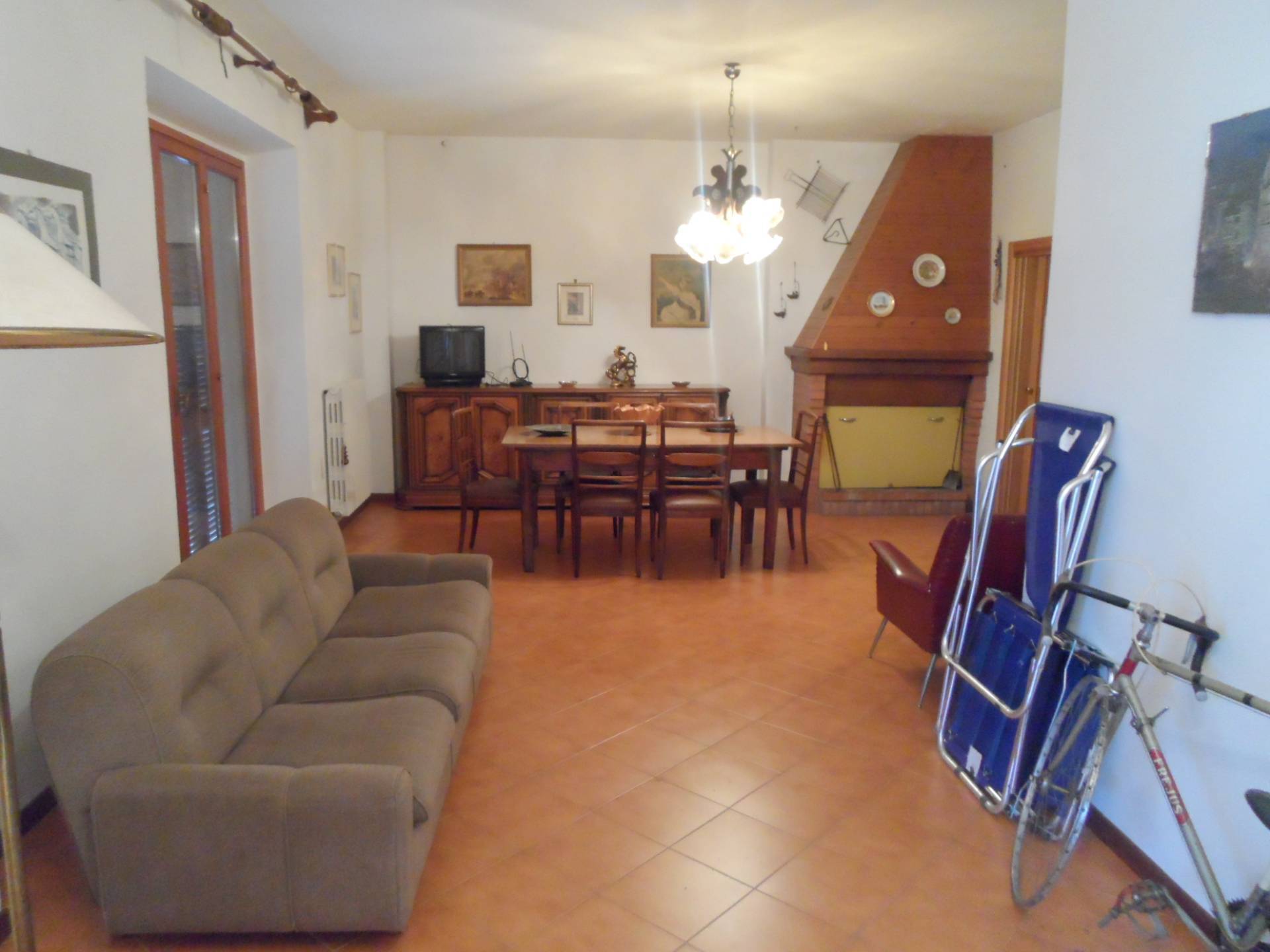 Casa indipendente in vendita a Castorano (AP)