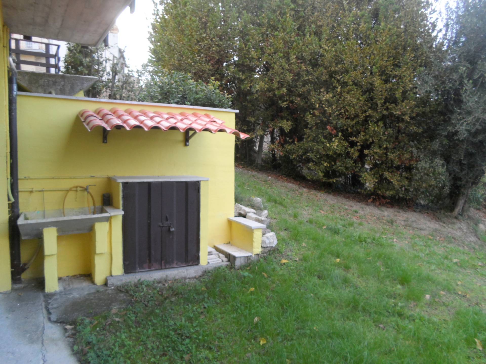 Casa indipendente in vendita a Castorano (AP)