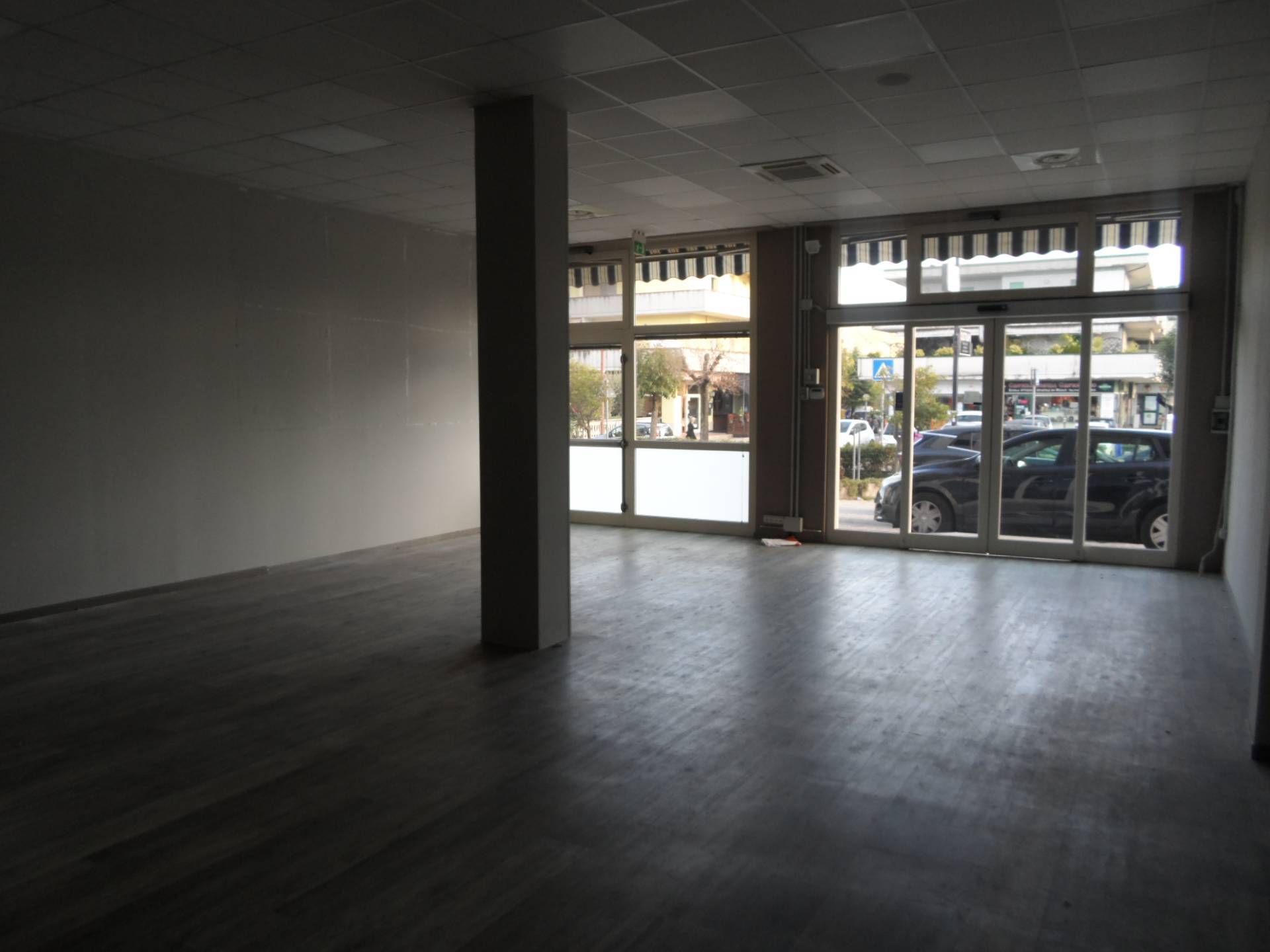 Fondo commerciale in vendita a Monteprandone (AP)