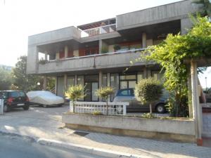 Locale commerciale in affitto a San Benedetto del Tronto