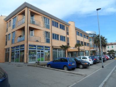 Locale commerciale in vendita a San Benedetto del Tronto