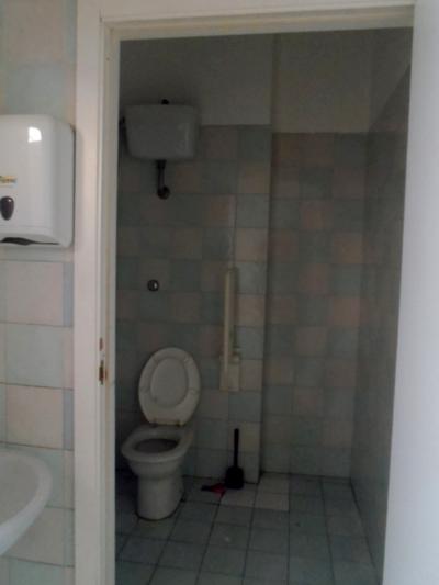 Locale commerciale in affitto a San Benedetto del Tronto