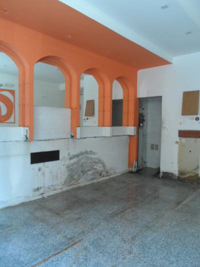 Locale commerciale in affitto a San Benedetto del Tronto