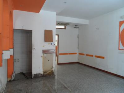 Locale commerciale in affitto a San Benedetto del Tronto